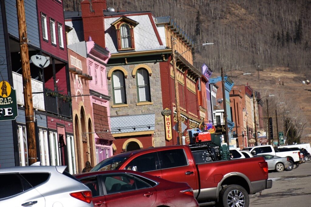 Mountain Main Street